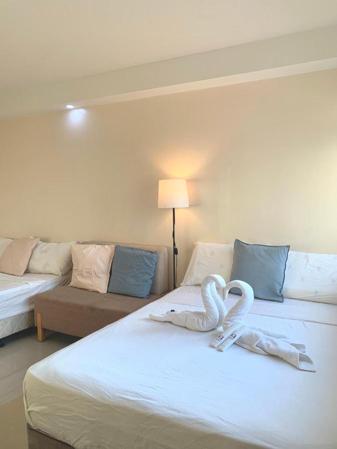 The Persimmon Studios Near Ayala And Sm City سيبو المظهر الخارجي الصورة