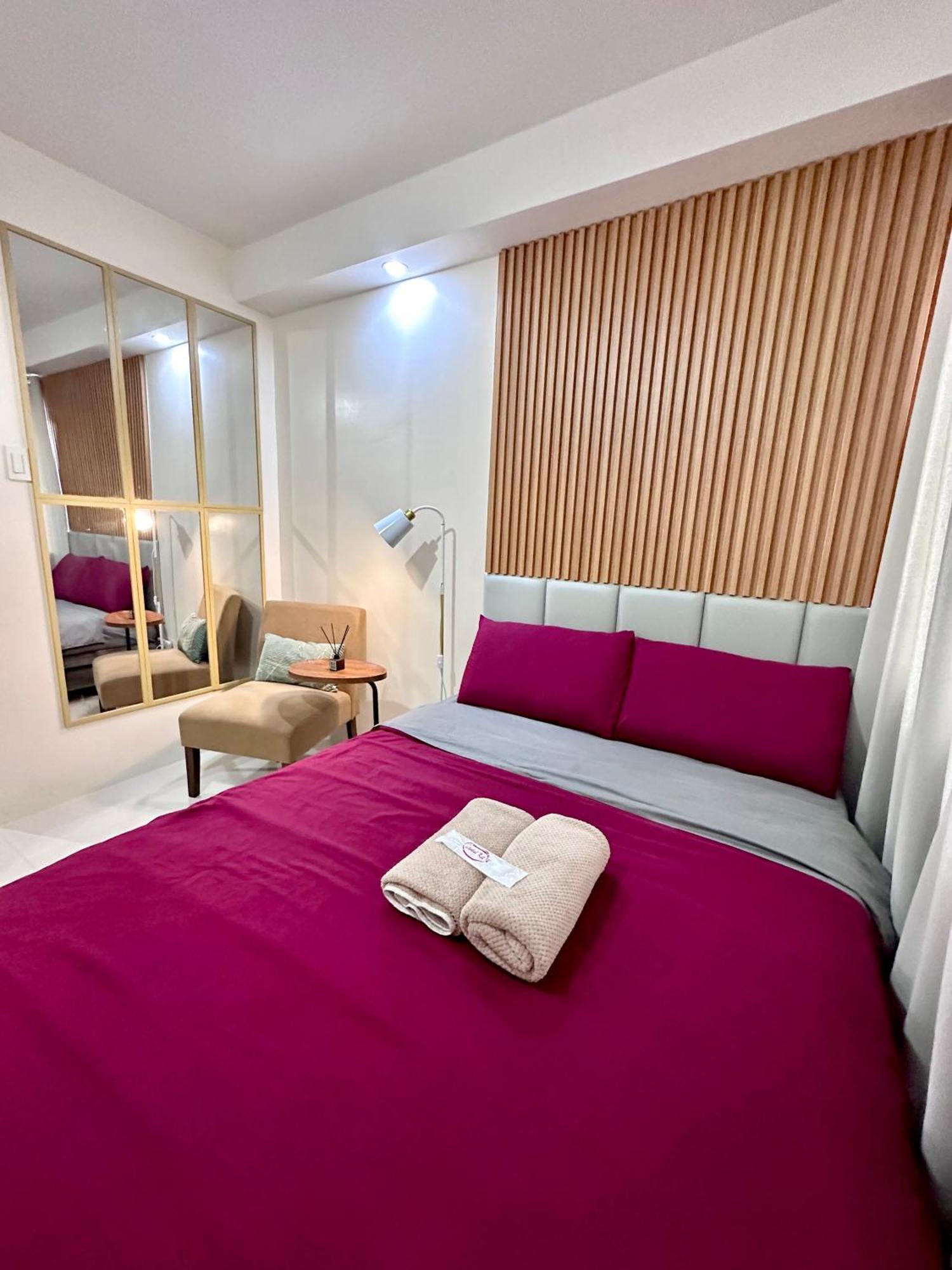 The Persimmon Studios Near Ayala And Sm City سيبو المظهر الخارجي الصورة