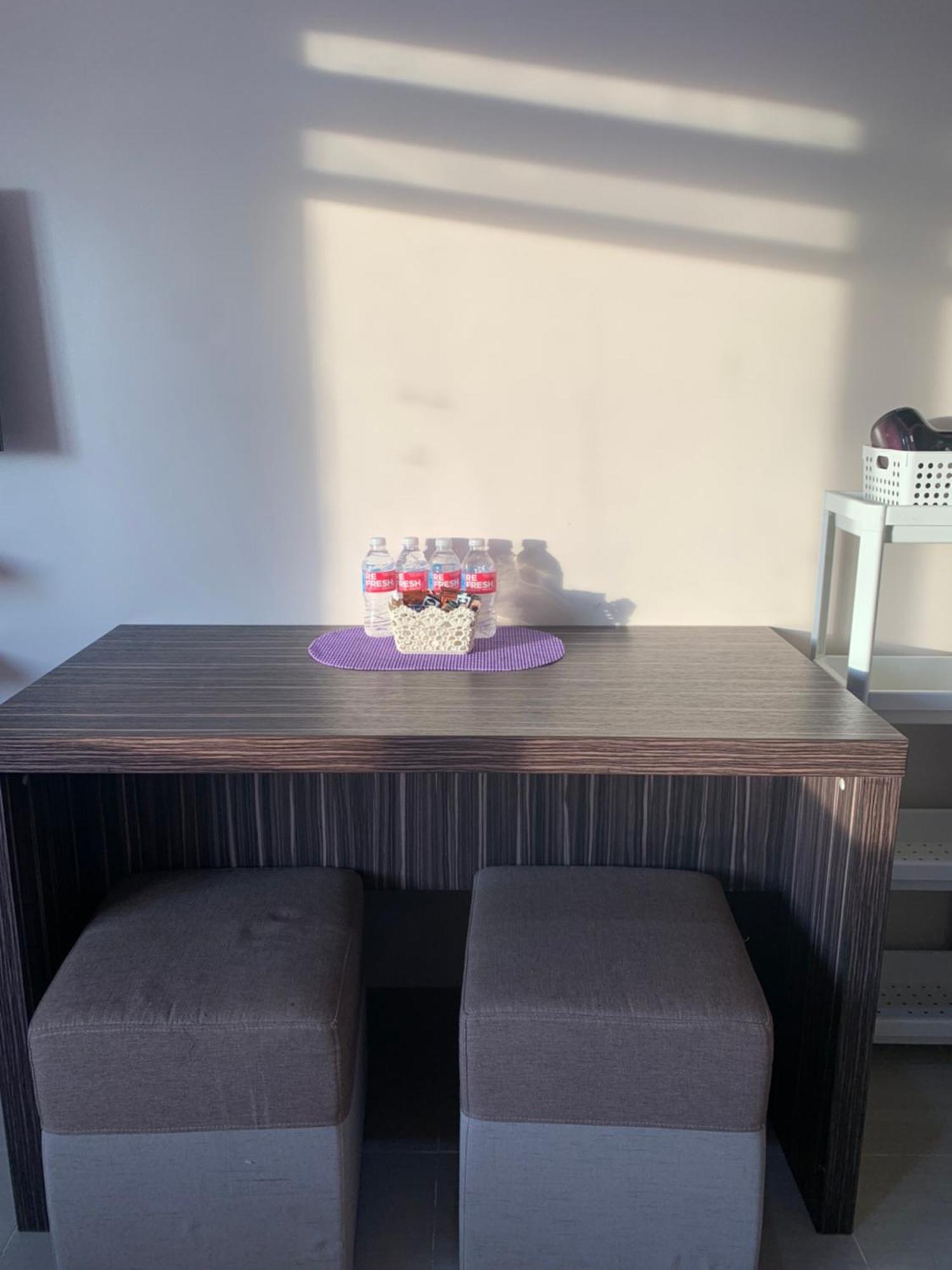The Persimmon Studios Near Ayala And Sm City سيبو الغرفة الصورة