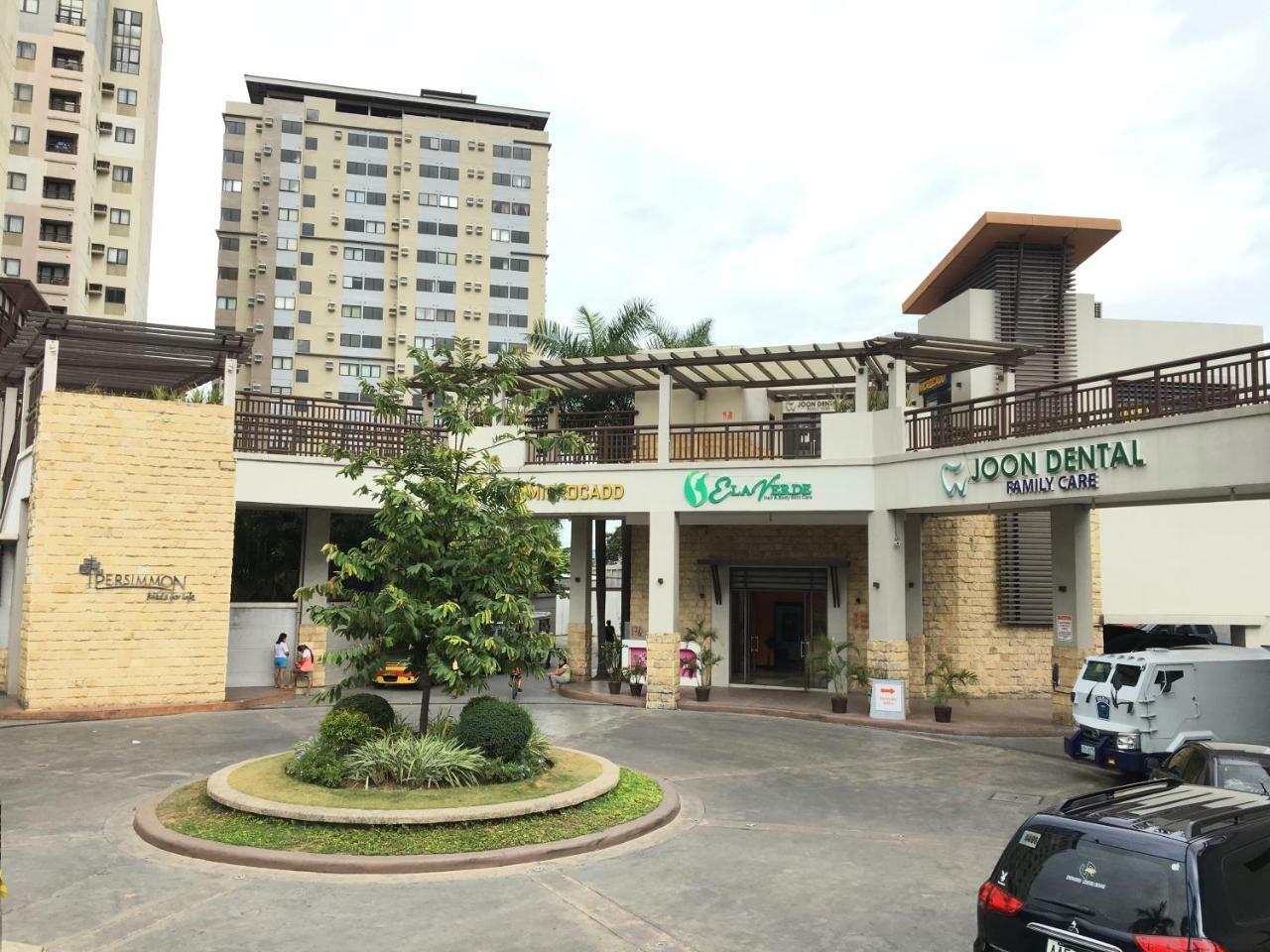 The Persimmon Studios Near Ayala And Sm City سيبو المظهر الخارجي الصورة